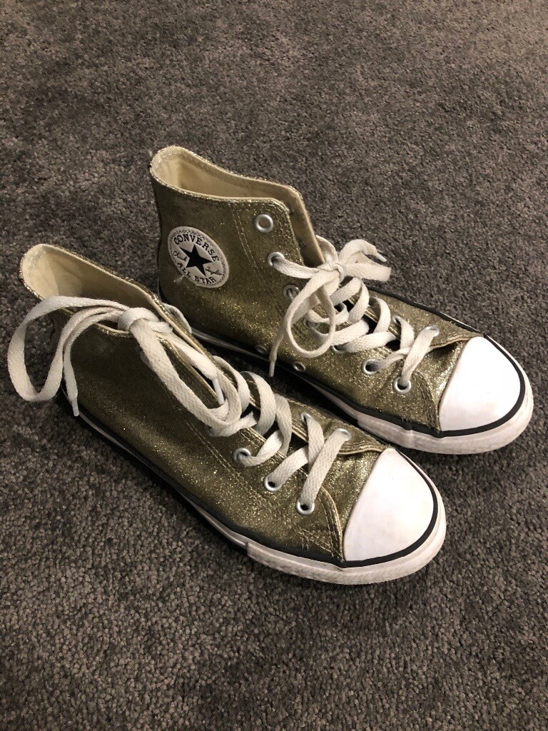 girls converse size 2